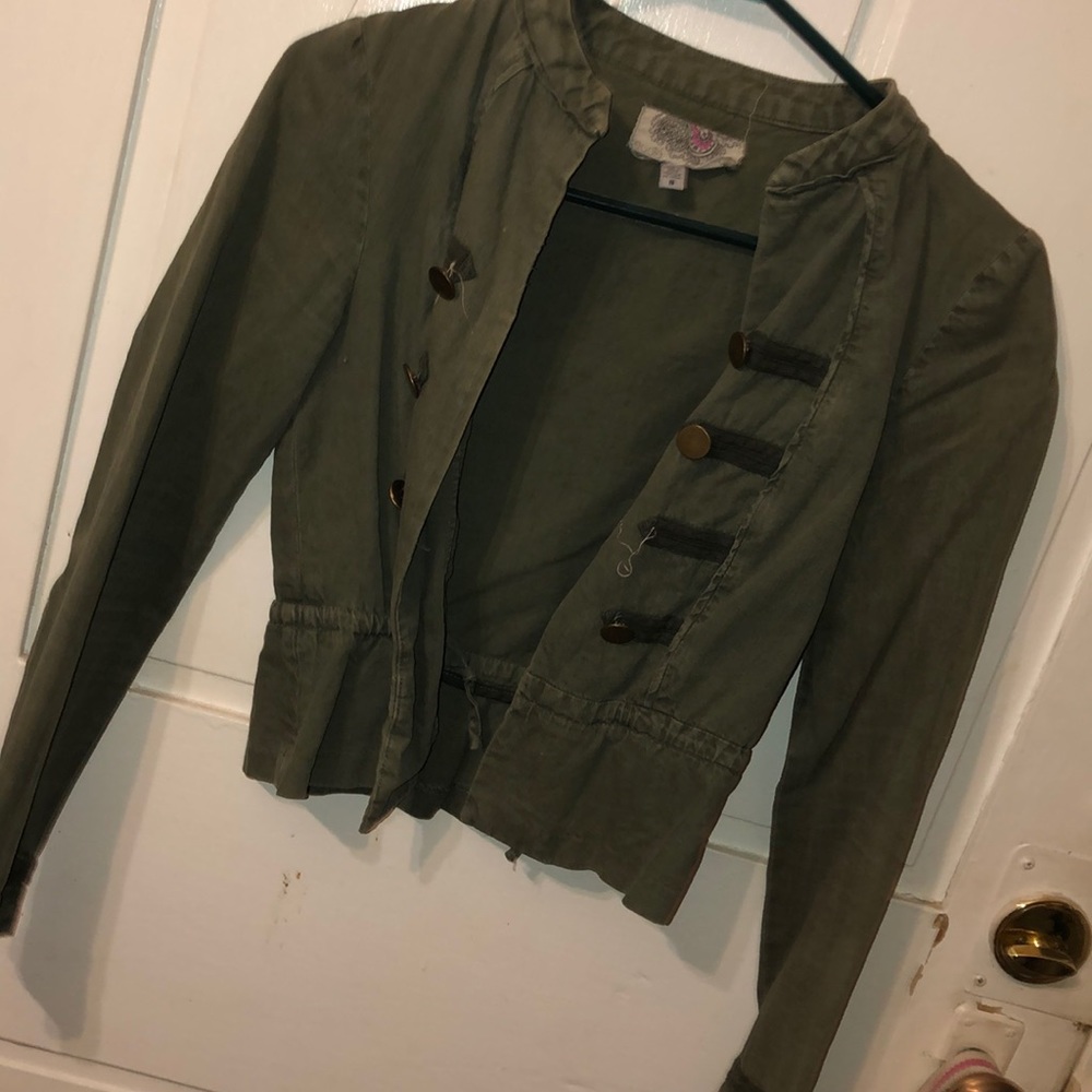Jacket - Picture 1 of 4